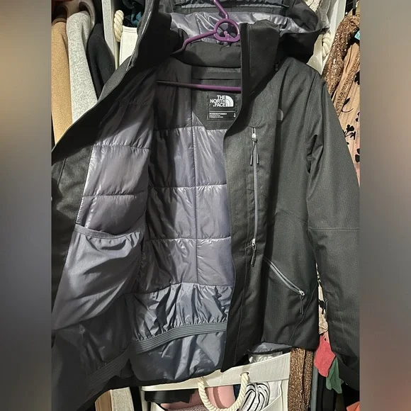 North Face Ski Jacket - NEVER BEEN WORN - Picture 4 of 11